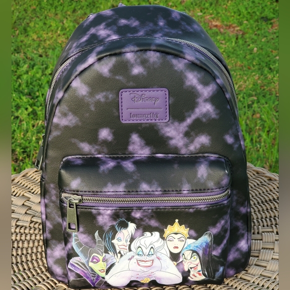 SU ORDINAZIONE Disney Villians by Loungefly Mini Backpack Iridescent main image 0